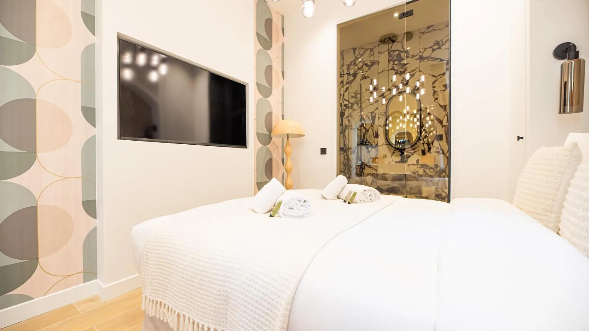 Lovely & Romantic Suite Near Bastille Paris 0*,  France